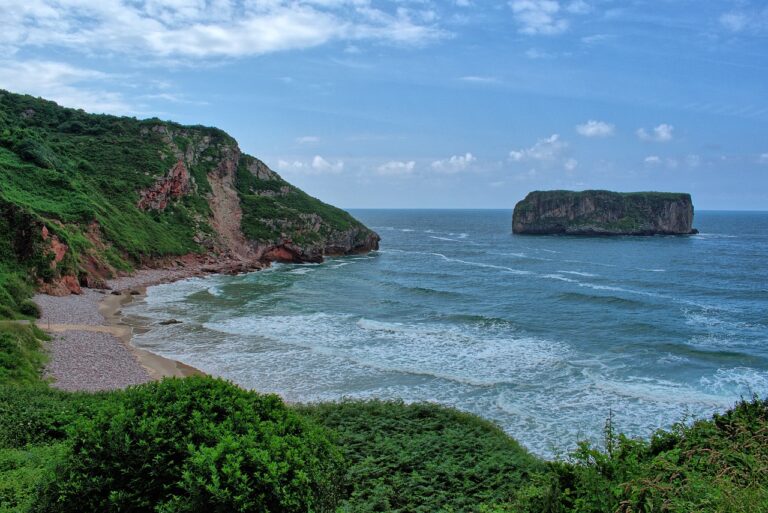 costa, sea, nature-3491539.jpg